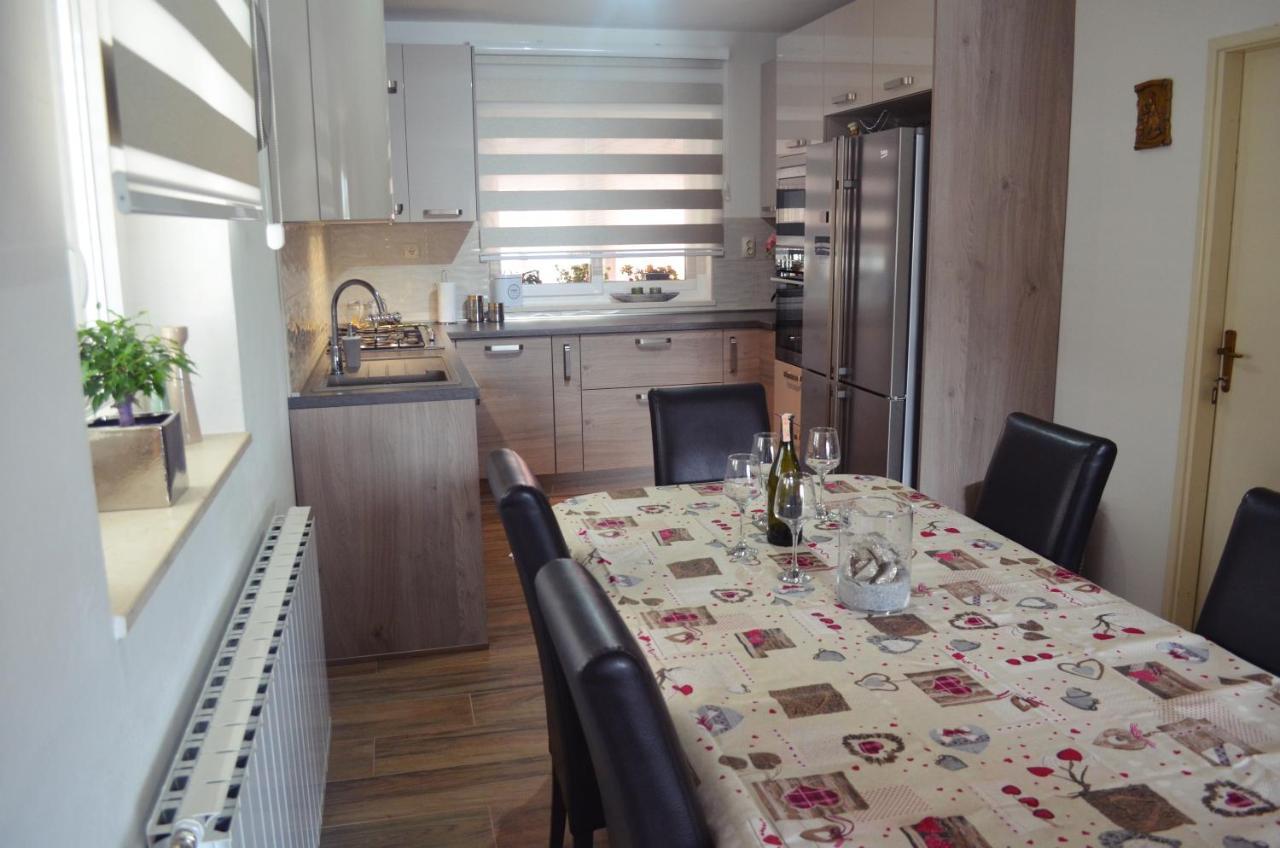Apartments Rina - Kneze Račišće Zewnętrze zdjęcie