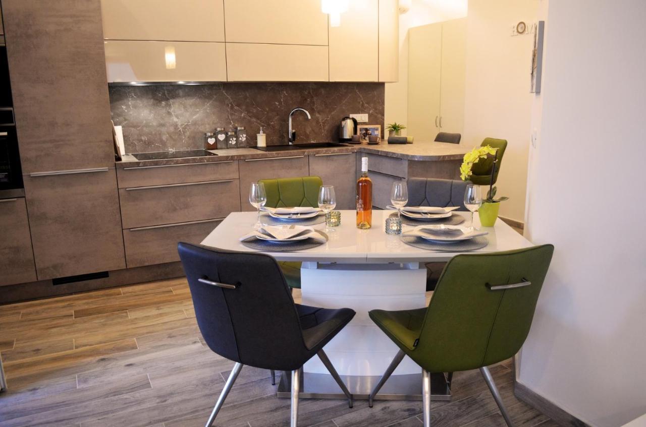 Apartments Rina - Kneze Račišće Zewnętrze zdjęcie
