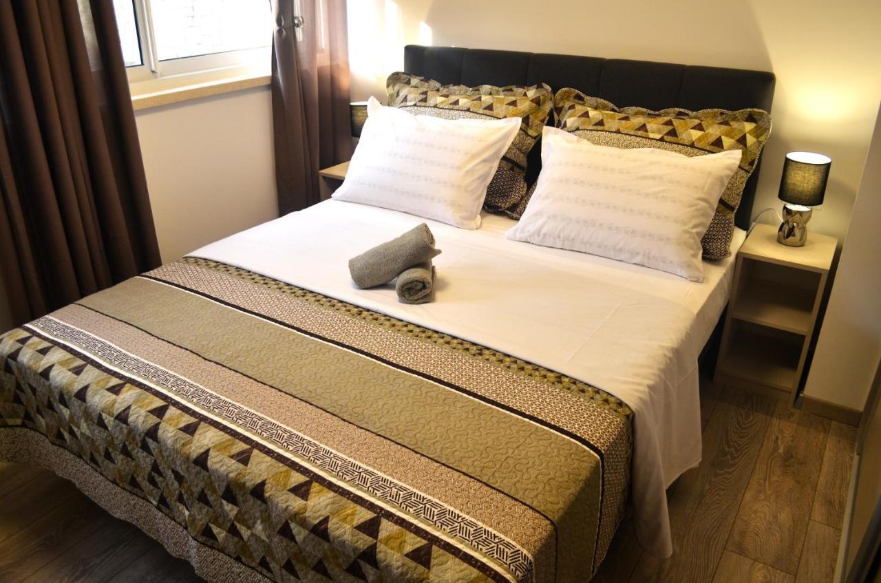 Apartments Rina - Kneze Račišće Zewnętrze zdjęcie