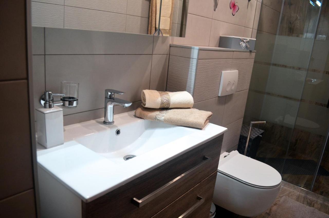Apartments Rina - Kneze Račišće Zewnętrze zdjęcie